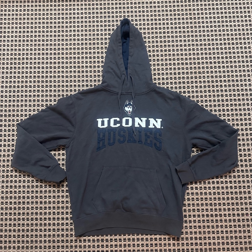 UConn Huskies Gray Cotton Hoodie Size Medium